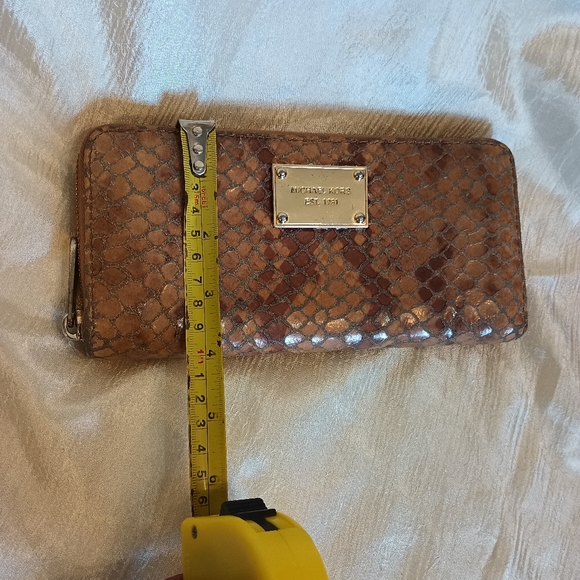 Michael Kors Python Embossed Brown Leather Jetset Wallet - Picture 13 of 15